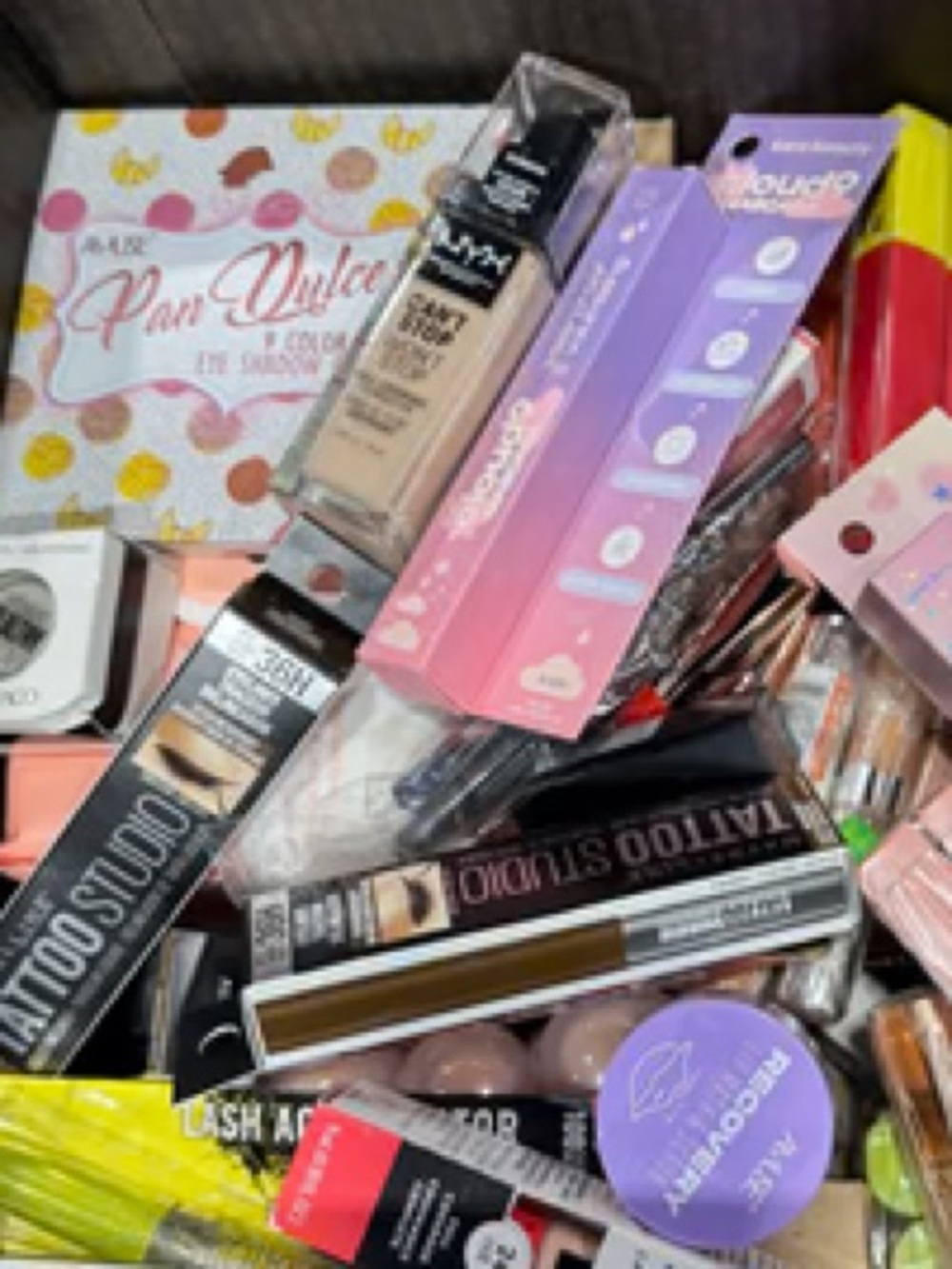 Mystery makeup /beauty tools / jewelry/ accessories box surprise gift